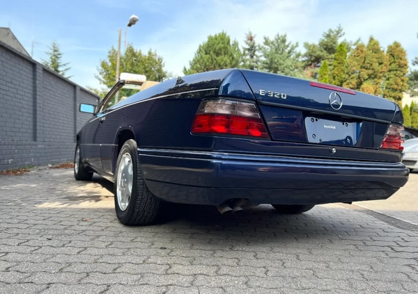 Mercedes-Benz Klasa E cena 109000 przebieg: 120000, rok produkcji 1995 z Łódź małe 172